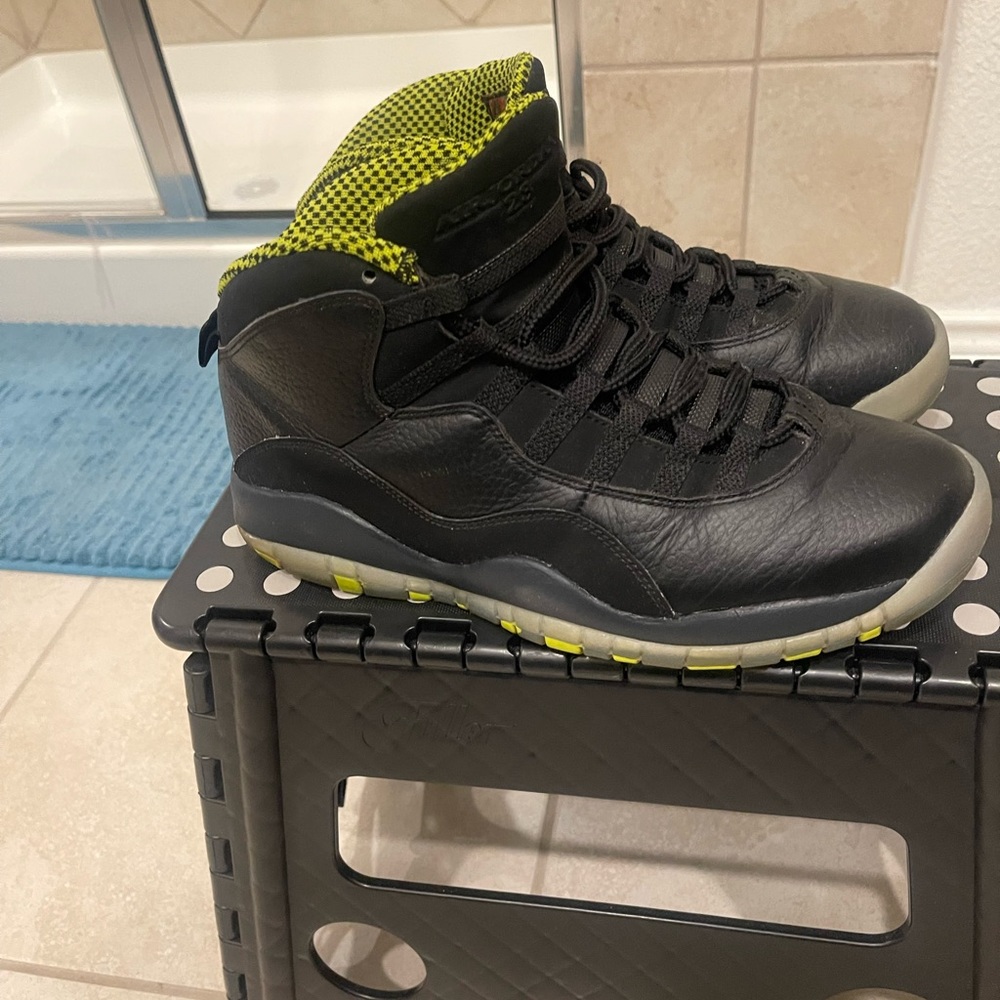 Jordan 10 Venom Green